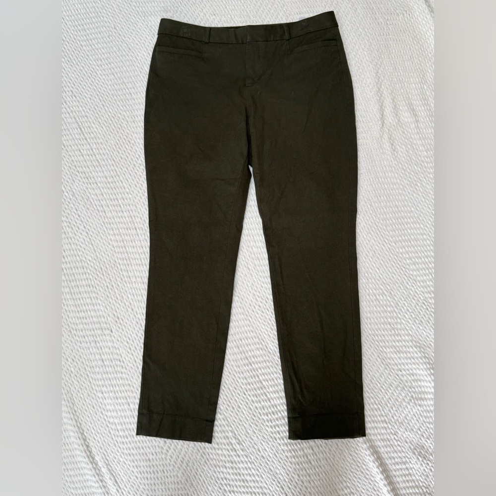 Banana Republic Dark Olive Green Sloan Curvy Fit dress pants size 6